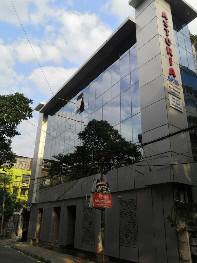 Astoria Hotel Колката Екстер'єр фото